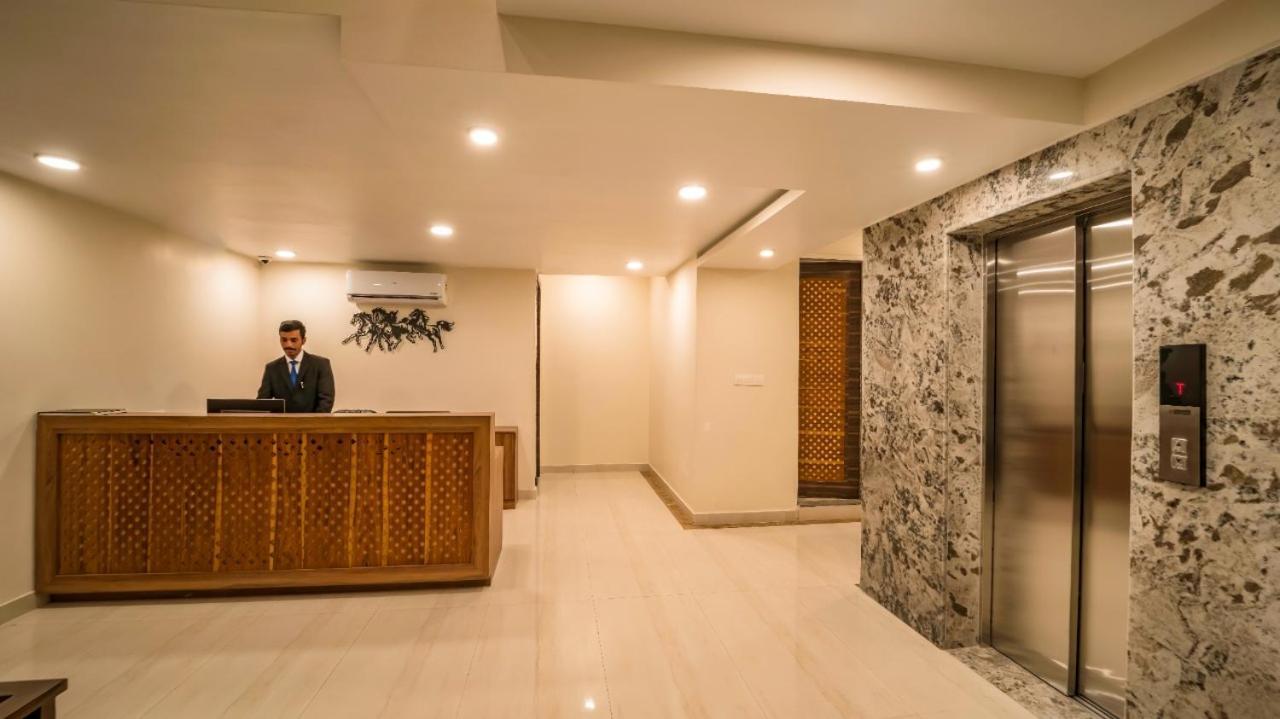 Hotel Wonder Cliff Udaipur Exterior photo