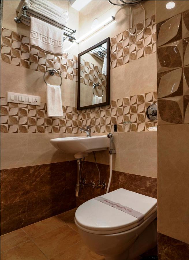 Hotel Wonder Cliff Udaipur Exterior photo