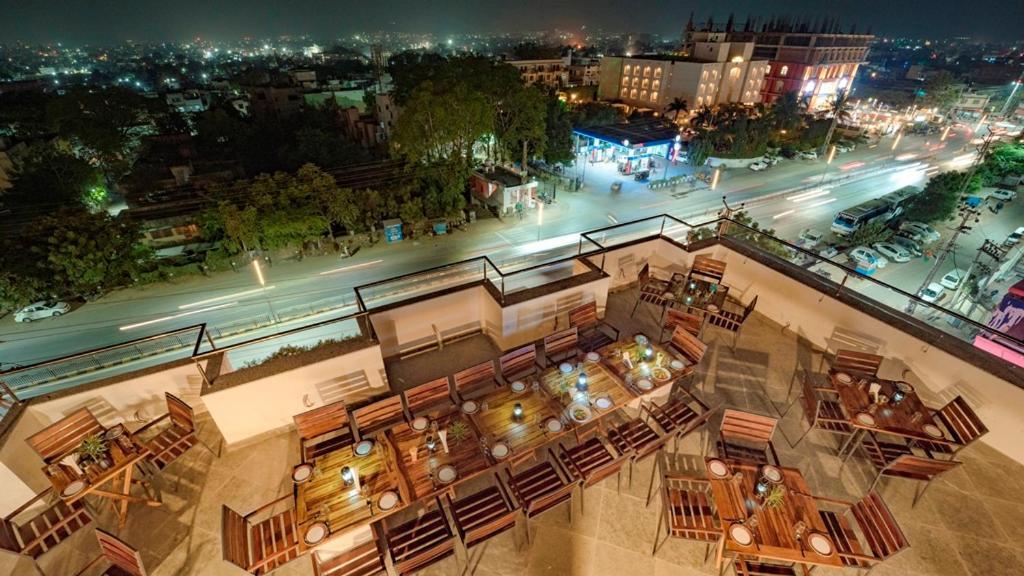 Hotel Wonder Cliff Udaipur Exterior photo